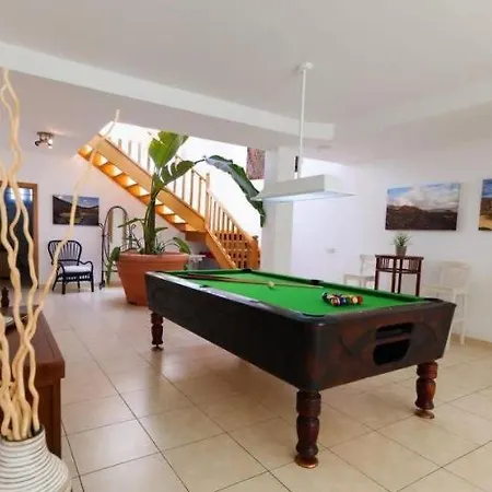 Villa Girasol With Hot Tub Playa Blanca (Lanzarote)